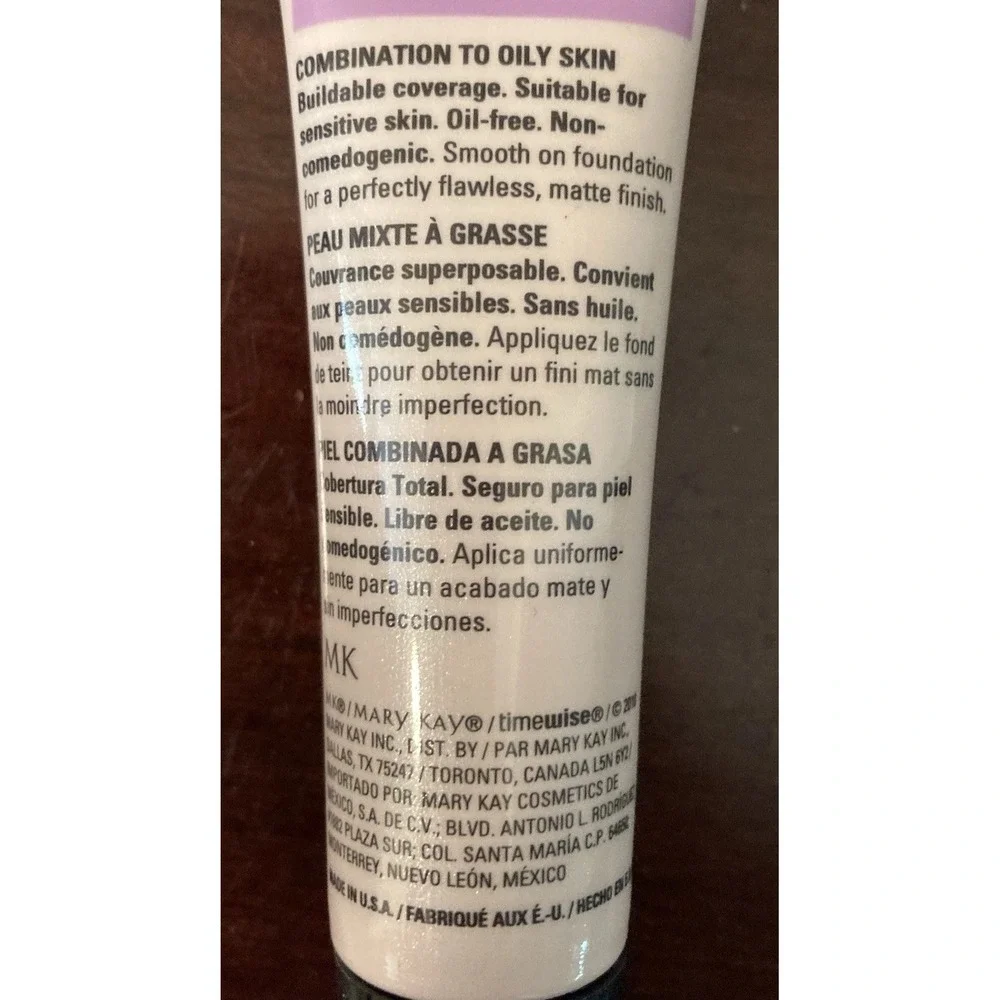 Mary Kay TimeWise Matte Wear Liquid Foundation Ivory 5 Combination -‎ Oily Skin
